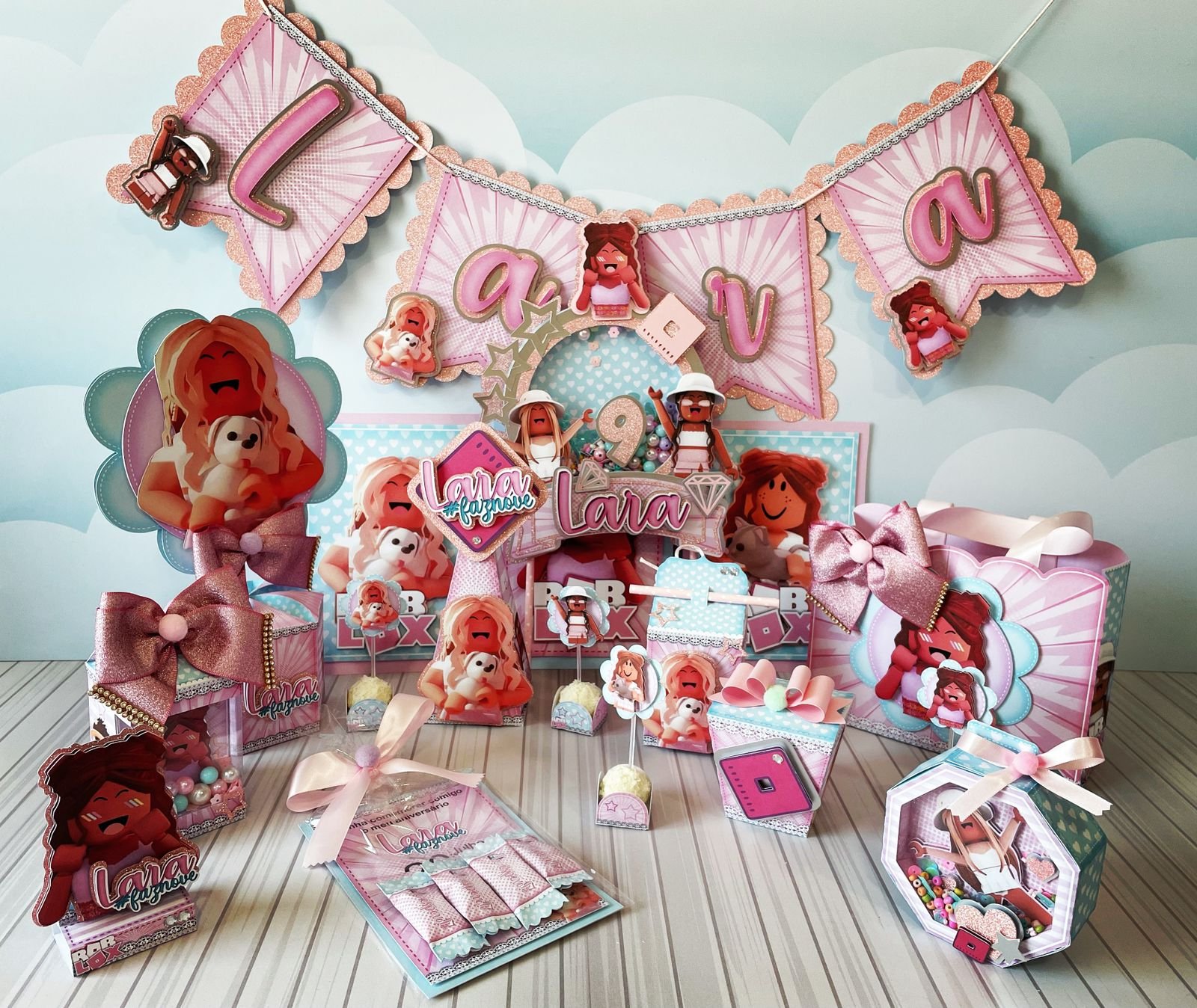 WhatsApp Image 2021-09-13 at 16.40.22 Arquivo De Corte Kit Festa ROBLOX MENINA - Imagem 1
